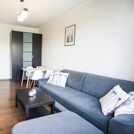 Lägenhet 5 Min Od Dworca Pkp *